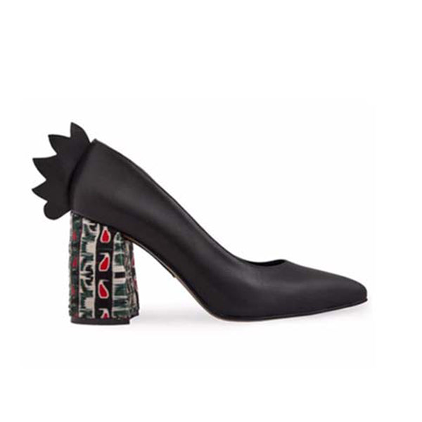 Chikiita Pointy Pumps