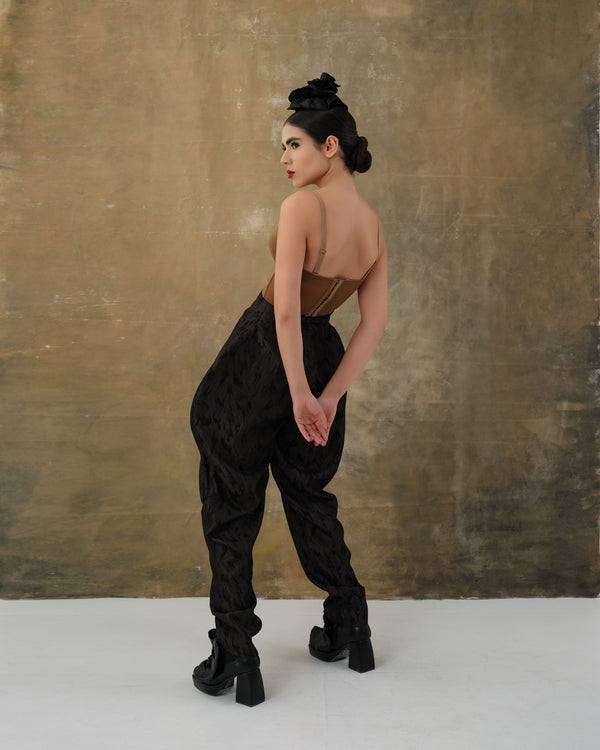 Shadowed High-Waisted Harem Pant